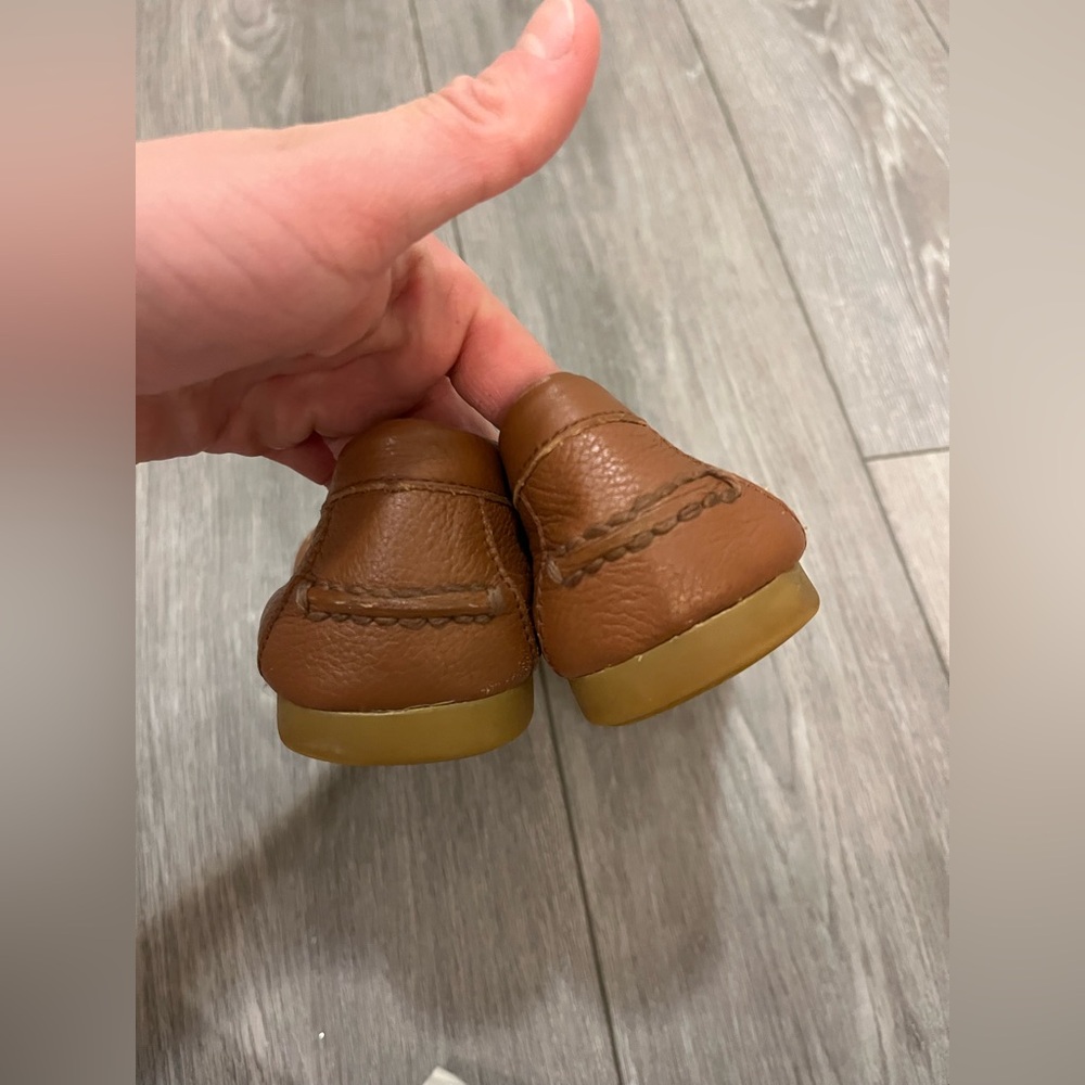 Coach Brown Leather Driving Shoe Flats Size 6 - Picture 3 of 6